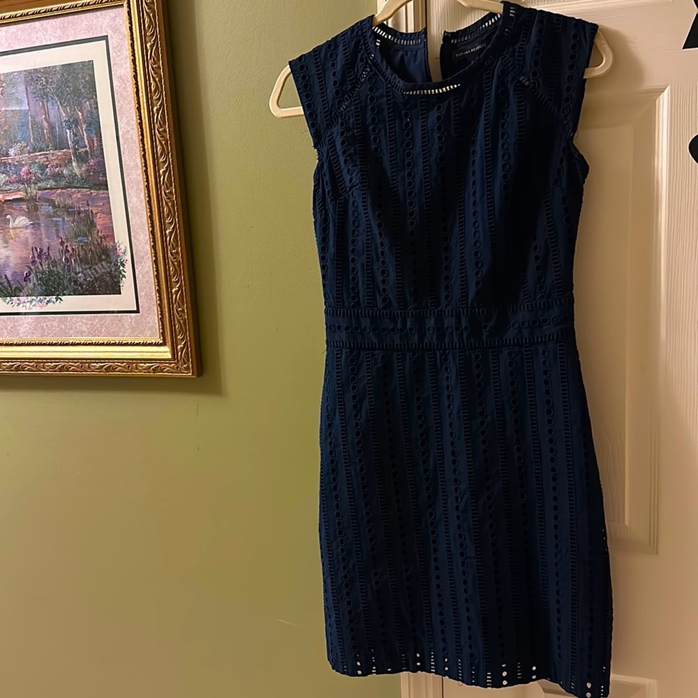 EUC Size 2 Banana Republic navy dress.